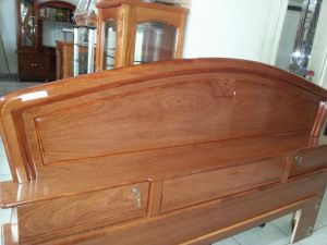 Giường gỗ xoan đào 1,8m