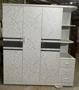 Tủ áo có kệ vân mây
